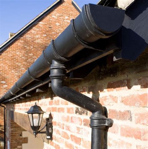 squareline guttering downpipe sizes